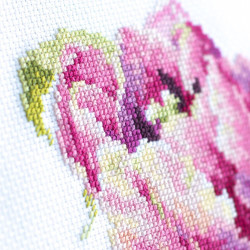 Cross stitch kit  Pink Tulip 11 x 11 cm 150-013