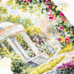 Cross stitch kit  The Rotunda 20 x 28 cm 210-066