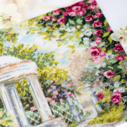 Cross stitch kit  The Rotunda 20 x 28 cm 210-066