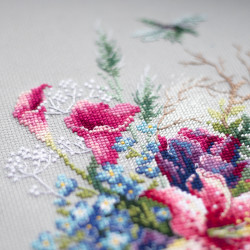 Cross stitch kit  Tulips and Lily 18 x 26 cm 210-302