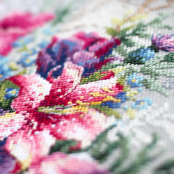 Cross stitch kit  Tulips and Lily 18 x 26 cm 210-302