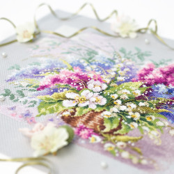 Cross stitch kit  Lilies of the Valley and Lilac 28 x 23 cm 210-305