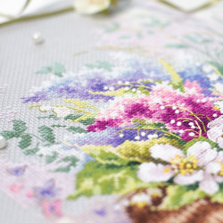 Cross stitch kit  Lilies of the Valley and Lilac 28 x 23 cm 210-305