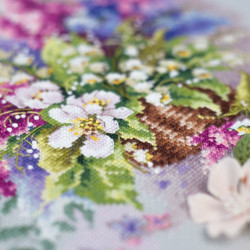 Cross stitch kit  Lilies of the Valley and Lilac 28 x 23 cm 210-305