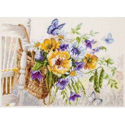 Cross stitch kit  Summer Basket 38 x 28 cm 210-502
