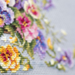 Cross stitch kit  Pansy Bouqet 21 x 15 cm 219-377