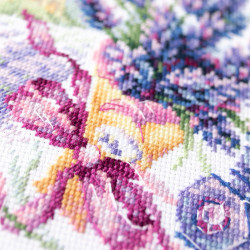 Cross stitch kit  Mountain Lavender 15 x 21 cm 219-378