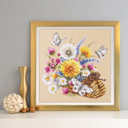 Cross stitch kit  Meadow Flowers 22 x 25 cm 40-81
