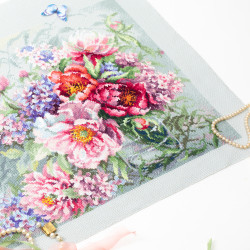Cross stitch kit  Peonies and Hydrangeas 40 x 30 cm 510-224