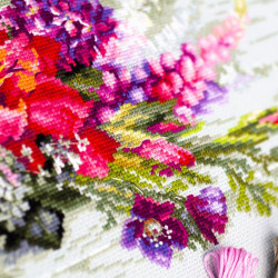 Cross stitch kit  Country Bouquet 40 x 25 cm 510-228