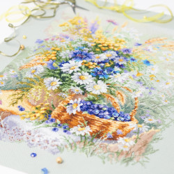 Cross stitch kit  On the Forest Glade 32 x 40 cm 510-230