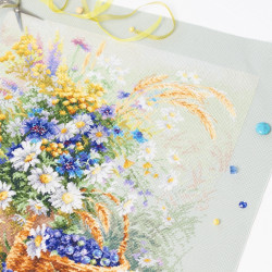 Cross stitch kit  On the Forest Glade 32 x 40 cm 510-230