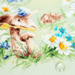 Cross stitch kit  Meadow Stories. Snail 26 x 26 cm 510-352