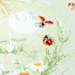 Cross stitch kit  Meadow Stories. Chipmunk 26 x 26 cm 510-353