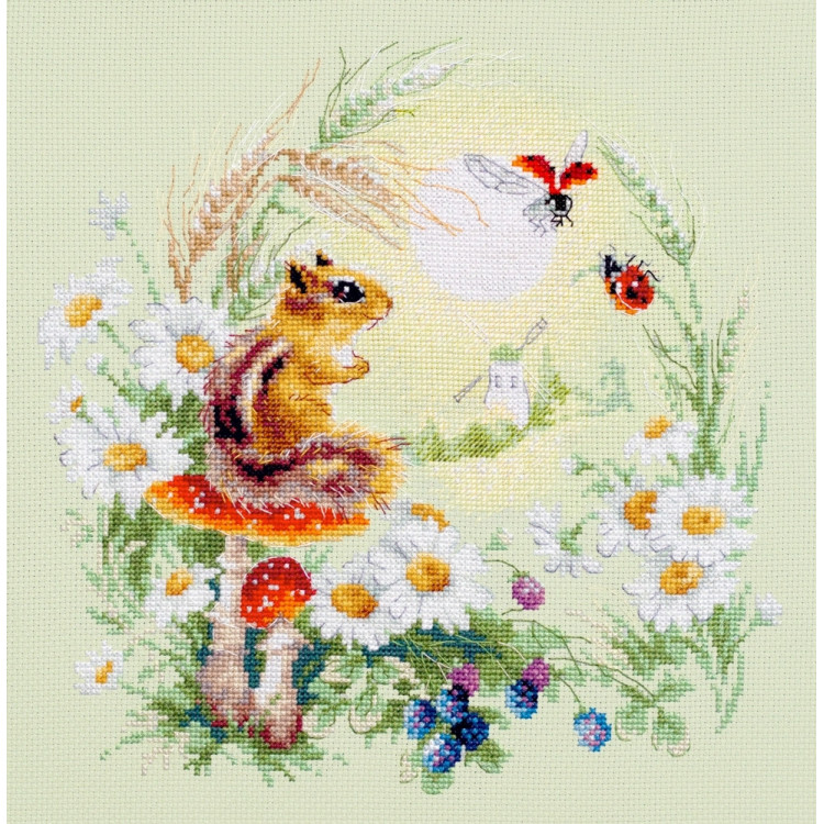 Cross stitch kit  Meadow Stories. Chipmunk 26 x 26 cm 510-353