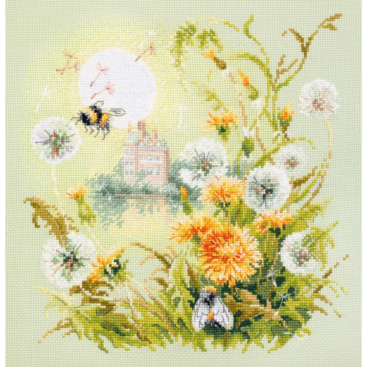 Cross stitch kit  Meadow Stories. Bumblebee 26 x 26 cm 510-354