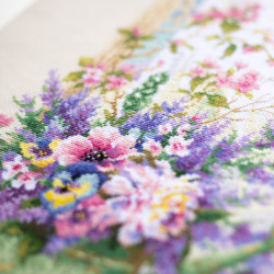 Cross stitch kit  The Scent of Provence 35 x 40 cm 515-280