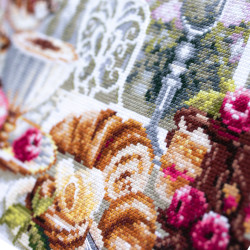 Cross stitch kit  Parisian Morning 30 x 40 cm 528-558