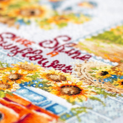 Cross stitch kit  Shine like a Sunflower! 26 x 26 cm 540-704