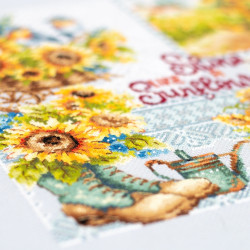 Cross stitch kit  Shine like a Sunflower! 26 x 26 cm 540-704