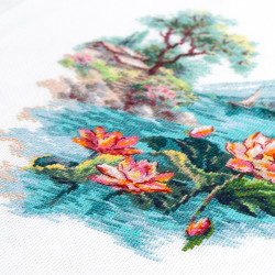 Cross stitch kit  Blooming Lotuses 22 x 26 cm 70-01