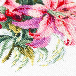 Cross stitch kit  Pink Lilies 18 x 18 cm 70-06