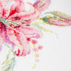 Cross stitch kit  Pink Lilies 18 x 18 cm 70-06