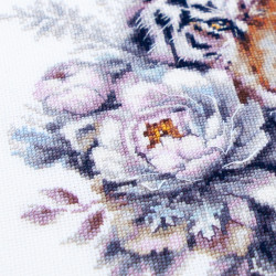 Cross stitch kit  The White Tiger 24 x 26 cm 70-14