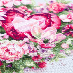 Cross stitch kit  Blooming Heart 27 x 28 cm 70-15