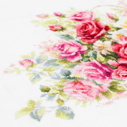 Cross stitch kit  Basket with Roses 40 x 26 cm 70-19