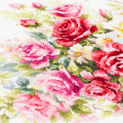 Cross stitch kit  Basket with Roses 40 x 26 cm 70-19
