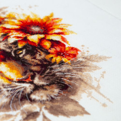 Cross stitch kit  Bengal Tiger 31 x 26 cm 70-21