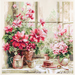 Cross stitch kit  Morning in Rosy Tones 28 x 28 cm 70-34