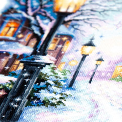 Cross stitch kit Snow in the City 26 x 26 cm 70-35