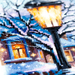 Cross stitch kit Snow in the City 26 x 26 cm 70-35