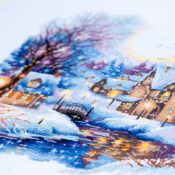 Cross stitch kit  Silent Night 26 x 26 cm 70-36