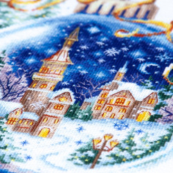 Cross stitch kit  Christmas Bauble 20 x 26 cm 70-37