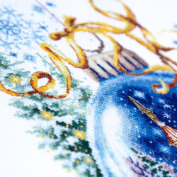 Cross stitch kit  Christmas Bauble 20 x 26 cm 70-37