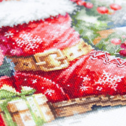Cross stitch kit  A Cherished Tradition 27 x 27 cm 70-40