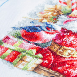 Cross stitch kit  A Cherished Tradition 27 x 27 cm 70-40