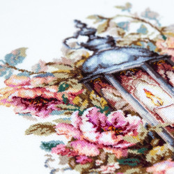 Cross stitch kit  Petals and Light 26 x 26 cm 70-45