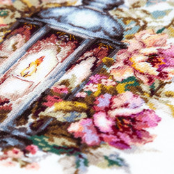 Cross stitch kit  Petals and Light 26 x 26 cm 70-45