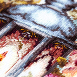 Cross stitch kit  Petals and Light 26 x 26 cm 70-45