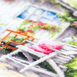 Cross stitch kit  Quiet Happiness 26 x 26 cm 70-47