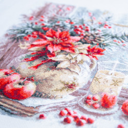 Cross stitch kit  A Candle Was Burning 27 x 27 cm 70-50