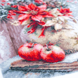 Cross stitch kit  A Candle Was Burning 27 x 27 cm 70-50