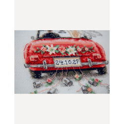 Cross stitch kit Just Married 15x20 cm SRA1053
