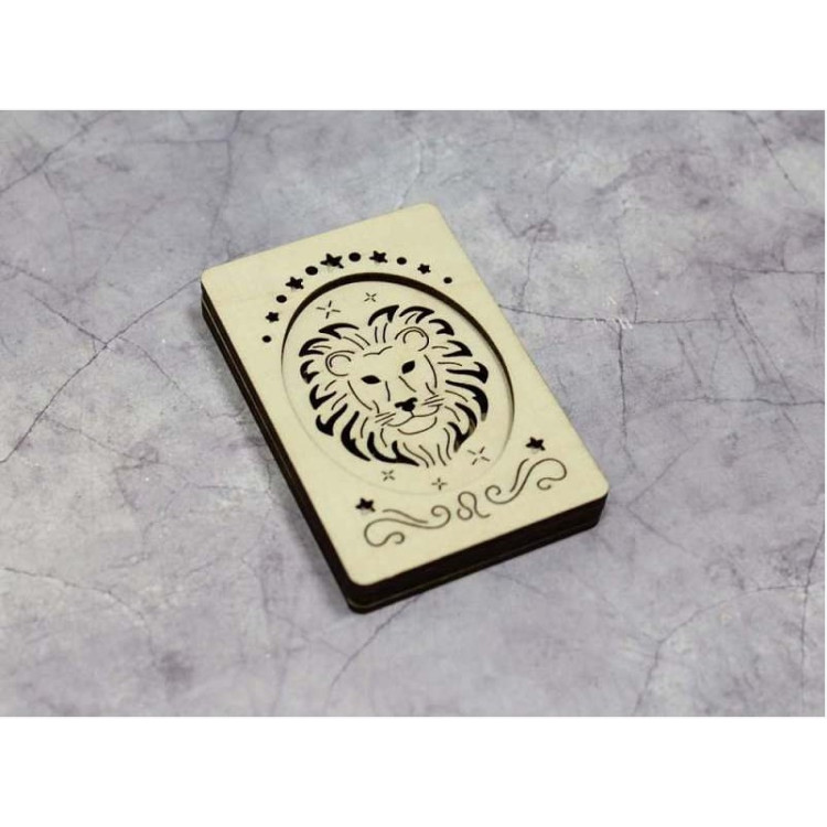 Wooden needle case "Lion" OR-221